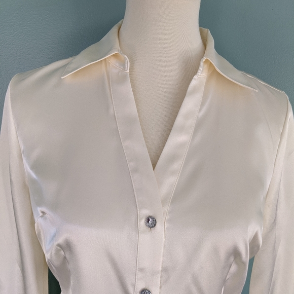 Fashion Bug Blouse - Picture 8 of 9